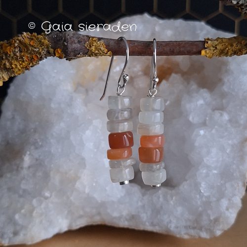 2 2329 oor Maansteen heishi oranje 2