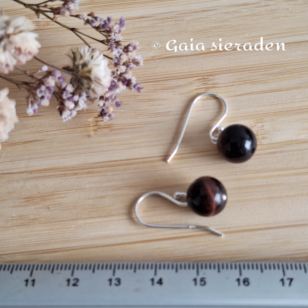 Tijgeroog oorbellen rood 10 mm - Afbeelding 3