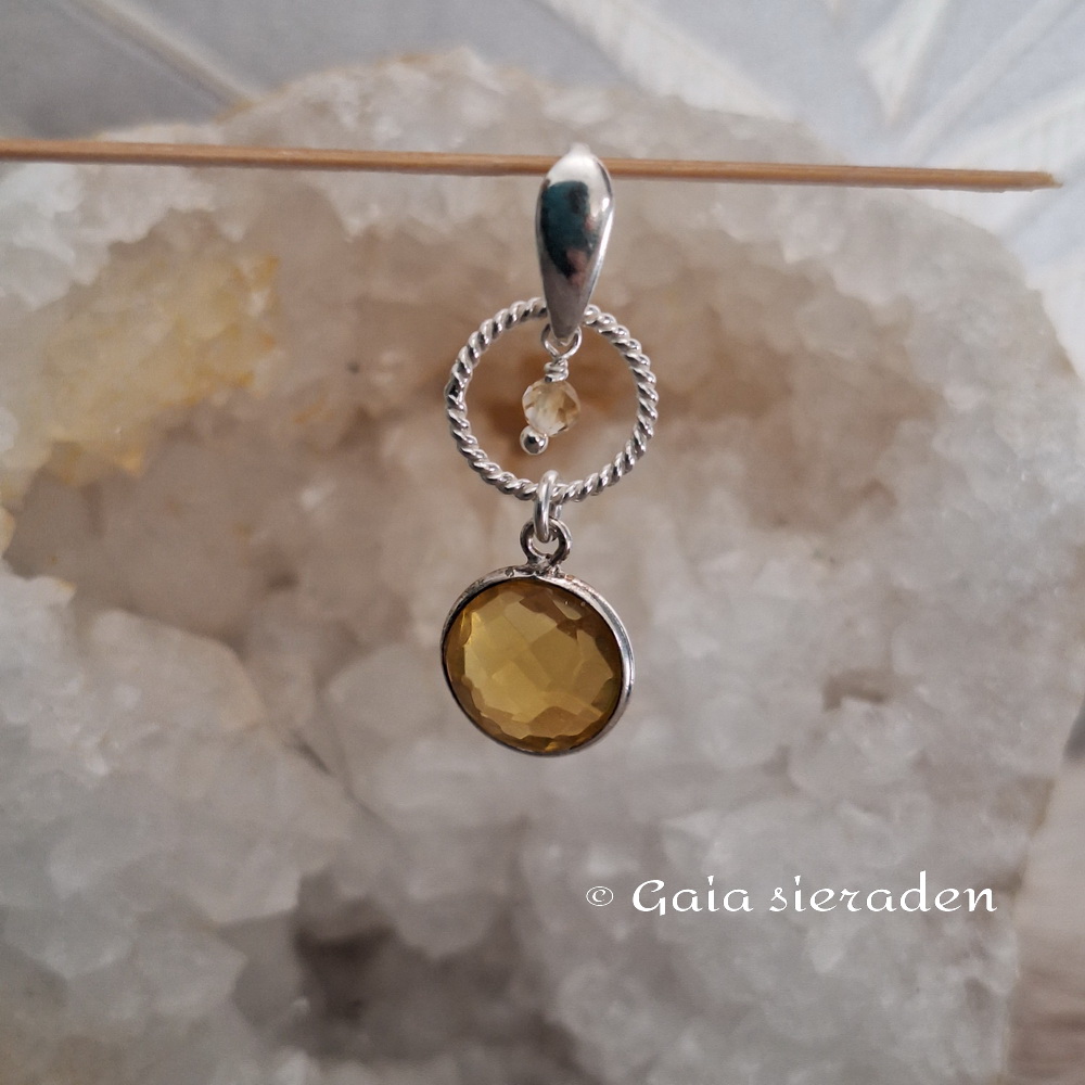 Citrien hanger briolette ring