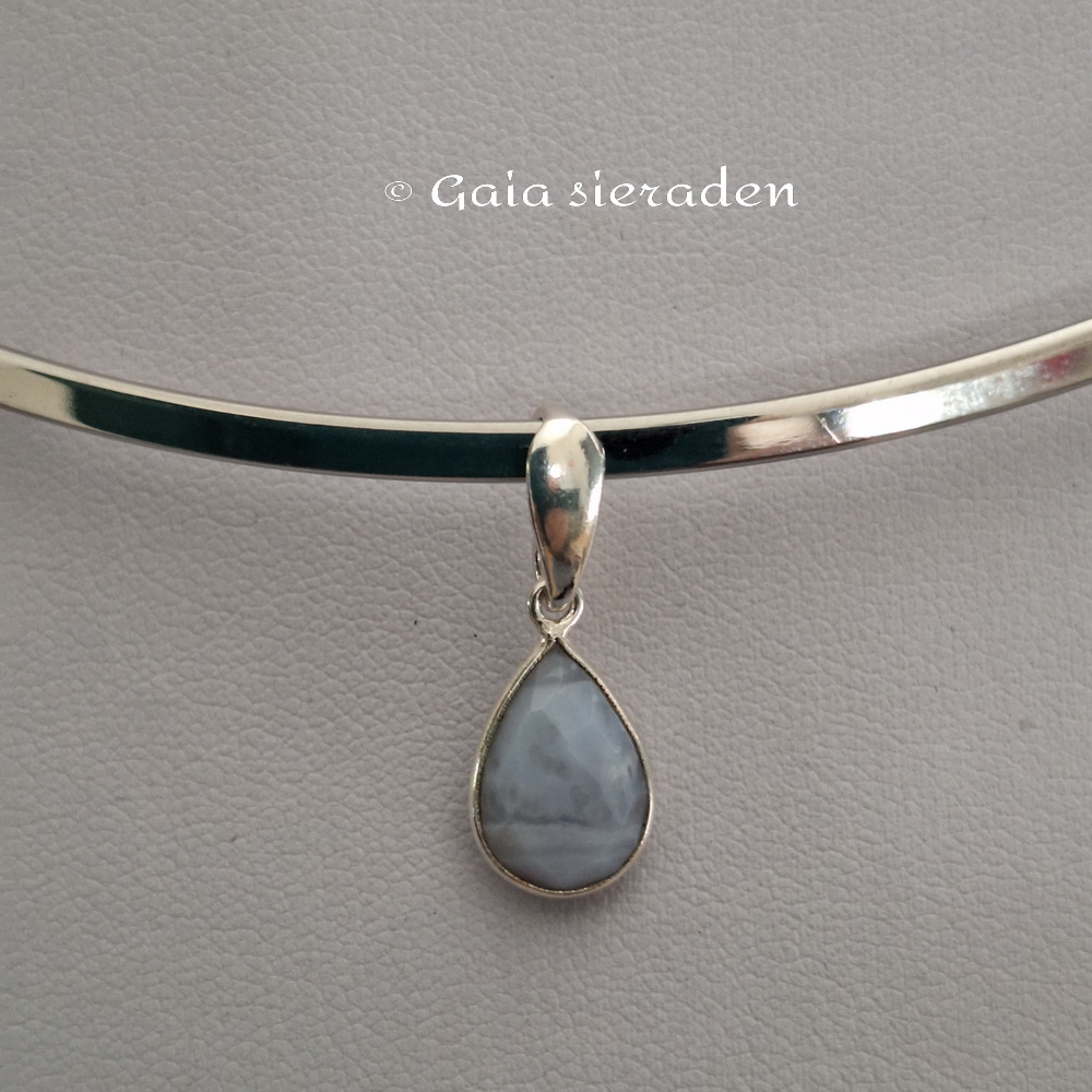 Hanger Chalcedoon druppel
