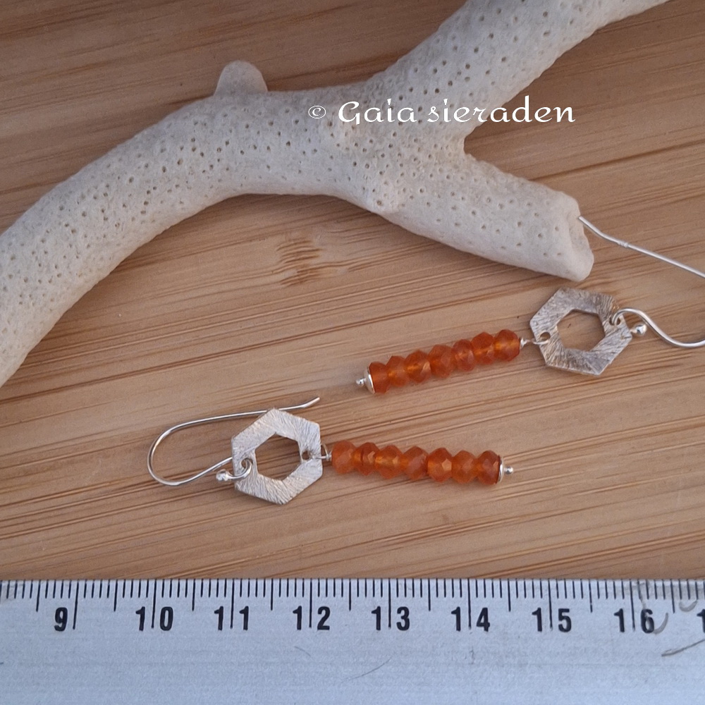 Oorbellen Carneool staafje - Afbeelding 3