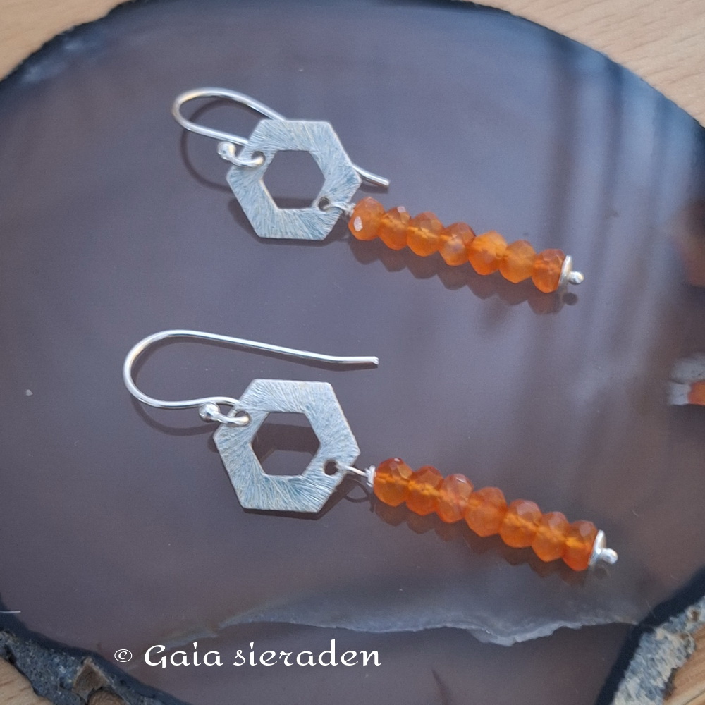 Oorbellen Carneool staafje - Afbeelding 4