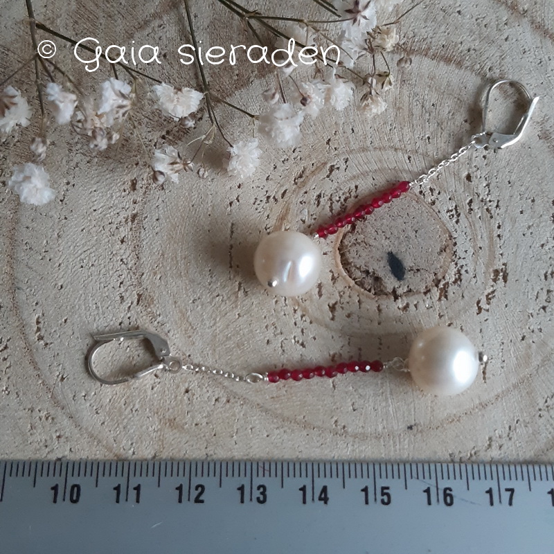 Oorbellen Robijn met Parel - Afbeelding 3