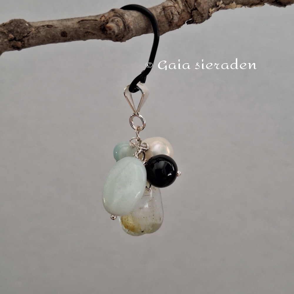 Verlies en rouw zilveren troshanger