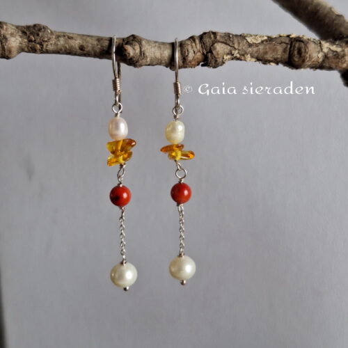 3 2518 oor Barnsteen parel koraal max 1