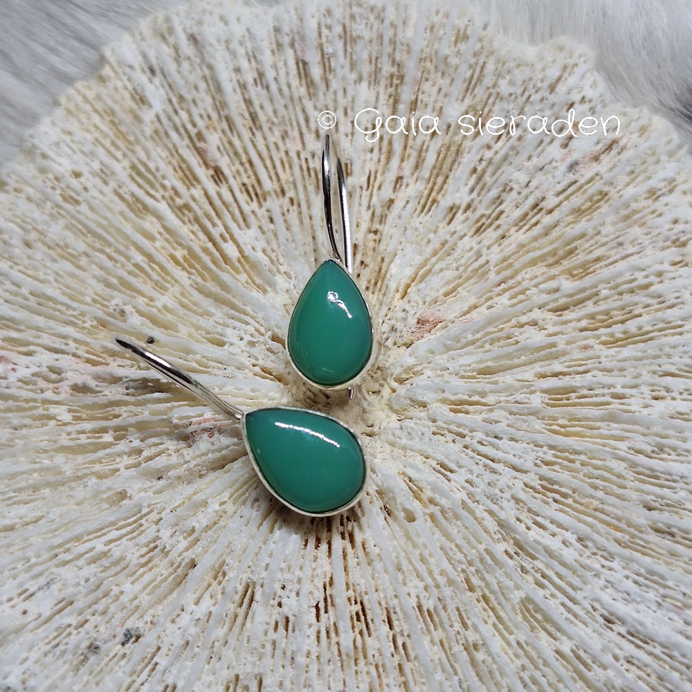 Chrysopraas zilveren oorhaakje