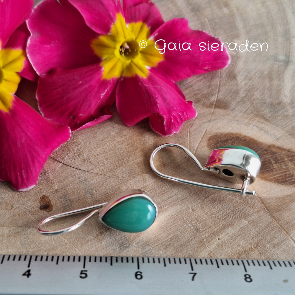 Chrysopraas zilveren oorhaakje