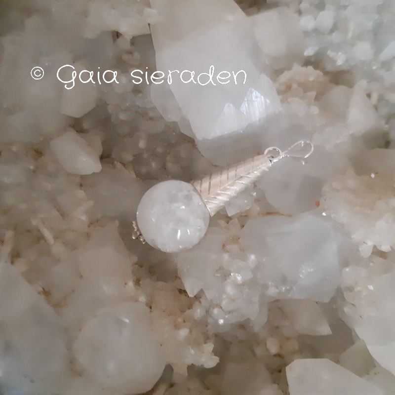 Zilveren Hanger Bergkristal bol