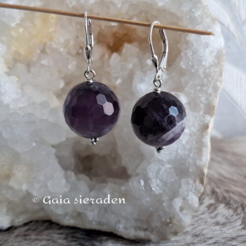 Amethist oorbellen facet bol