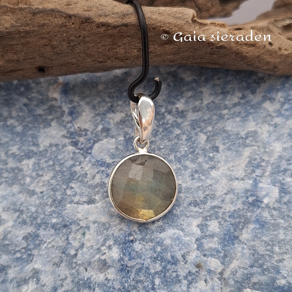 Labradoriet hanger briolette rond