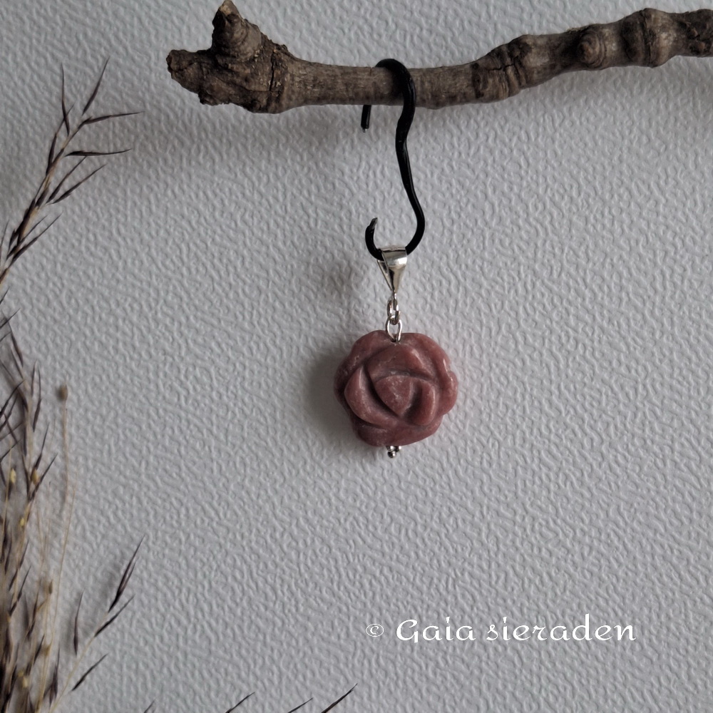 Rhodoniet hanger roos