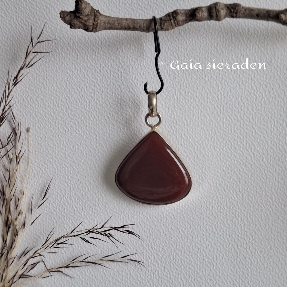 Zilveren hanger Carneool