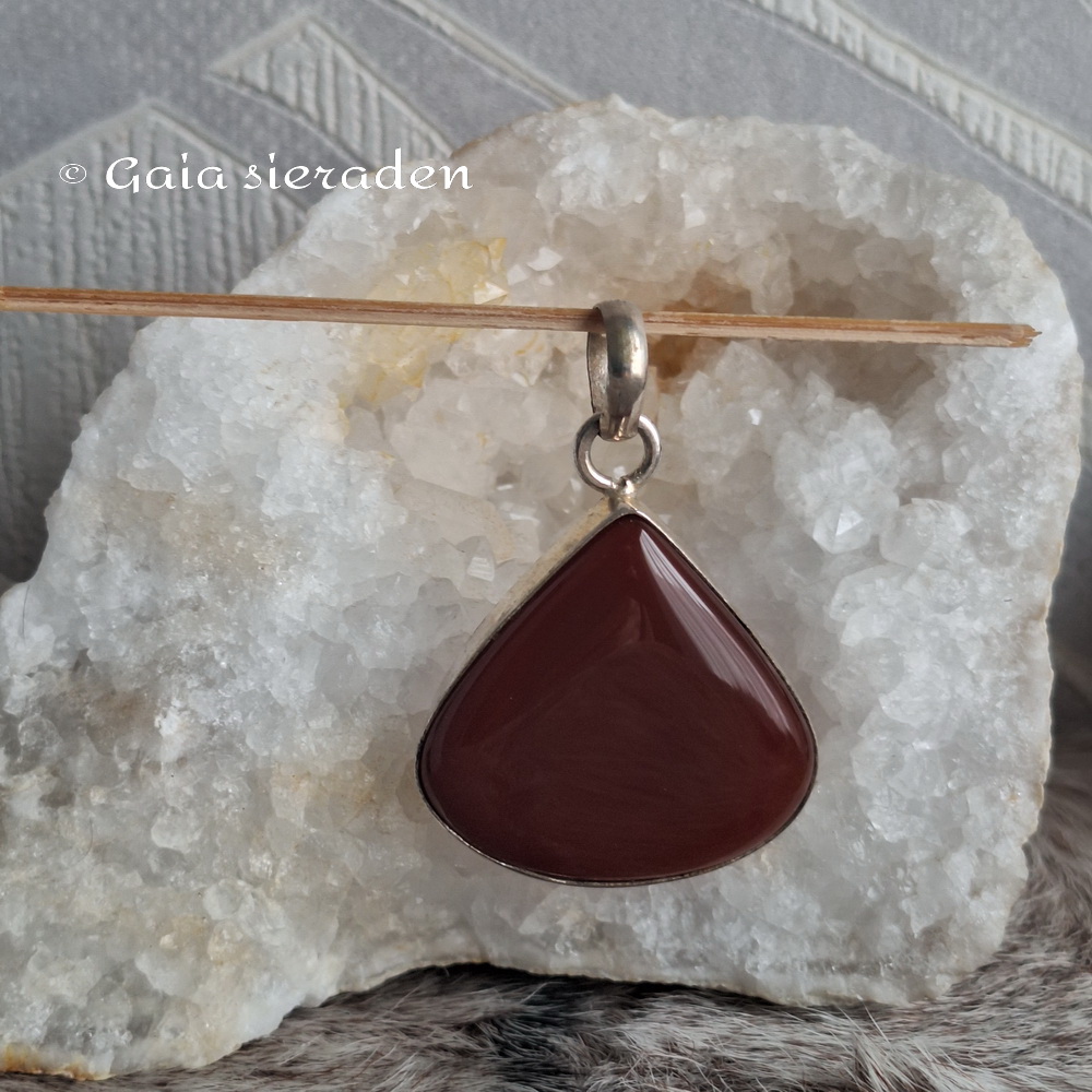 Zilveren hanger Carneool