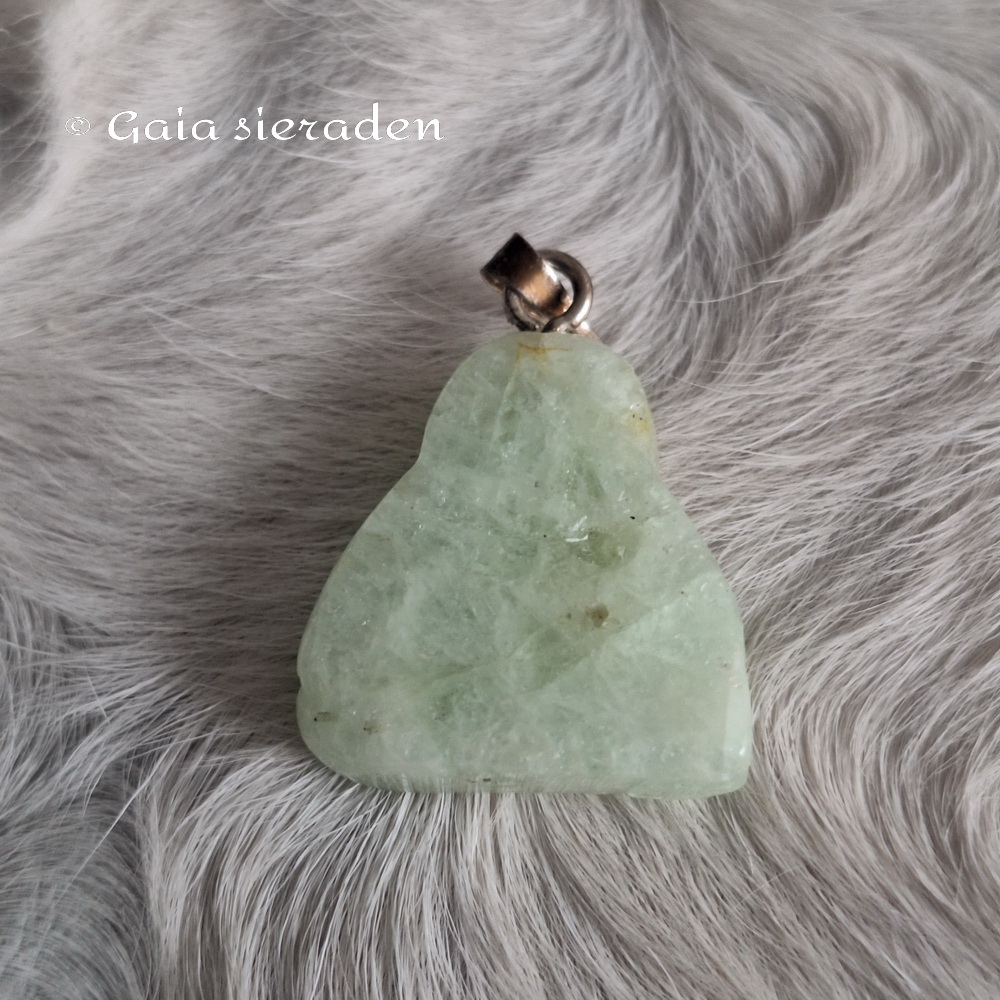 Boeddha hanger Prehniet