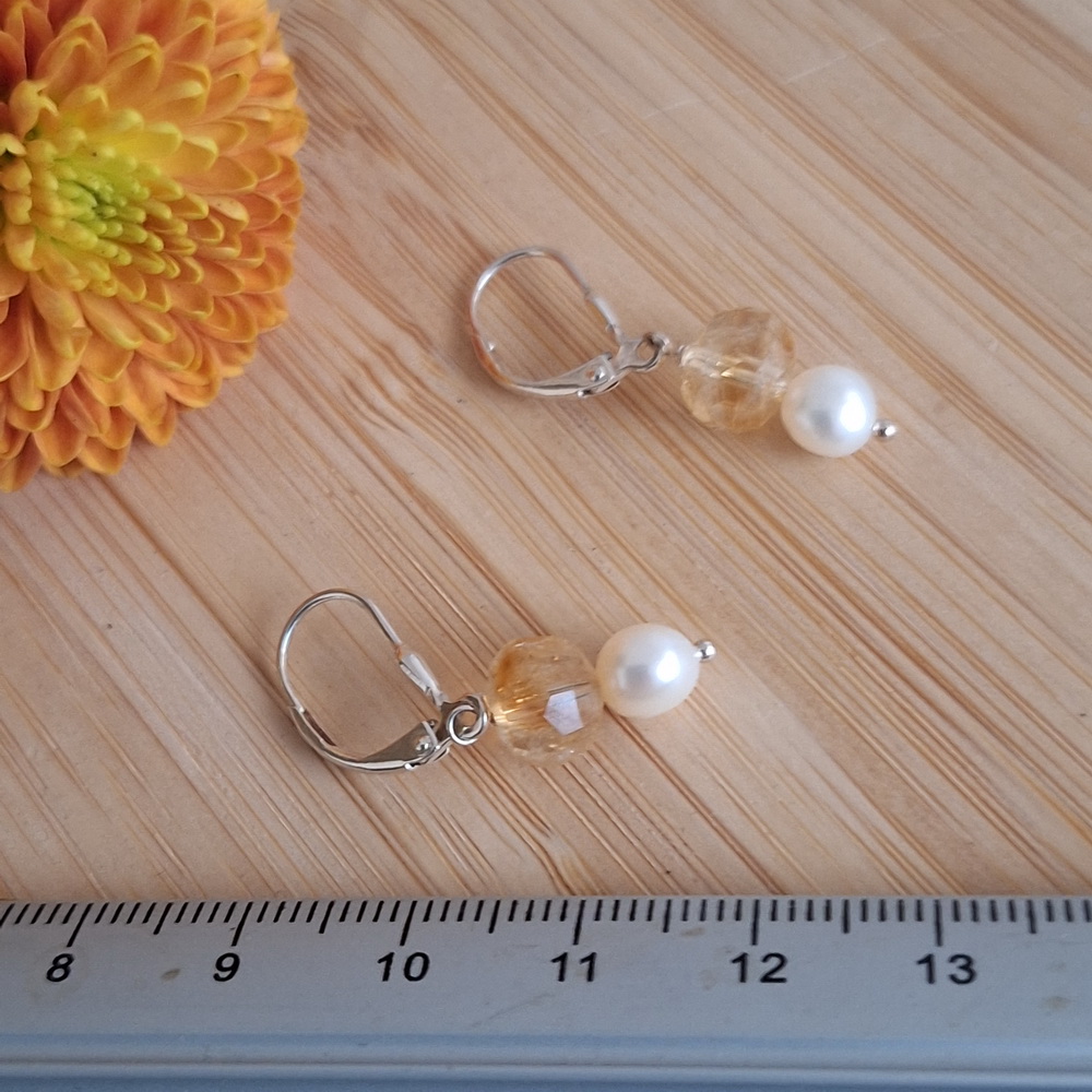 Zilveren oorbellen Citrien met Parel