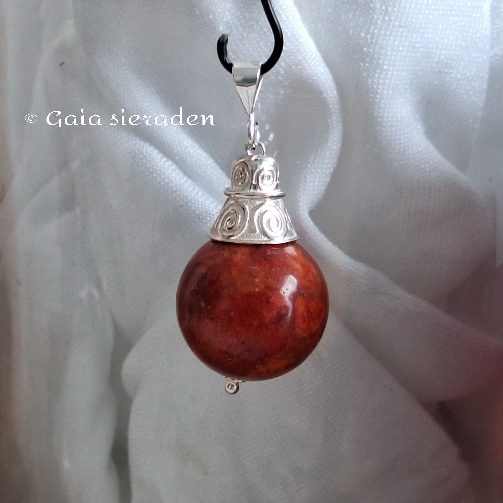 Zilveren hanger Sponskoraal bol