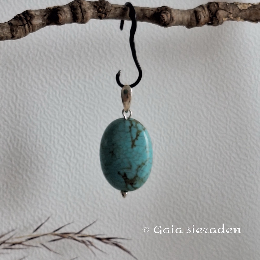 Hanger turquoise Howliet ovaal