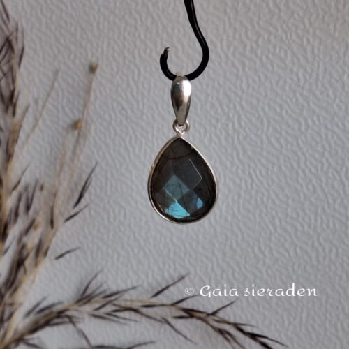 Labradoriet hanger briolette druppel
