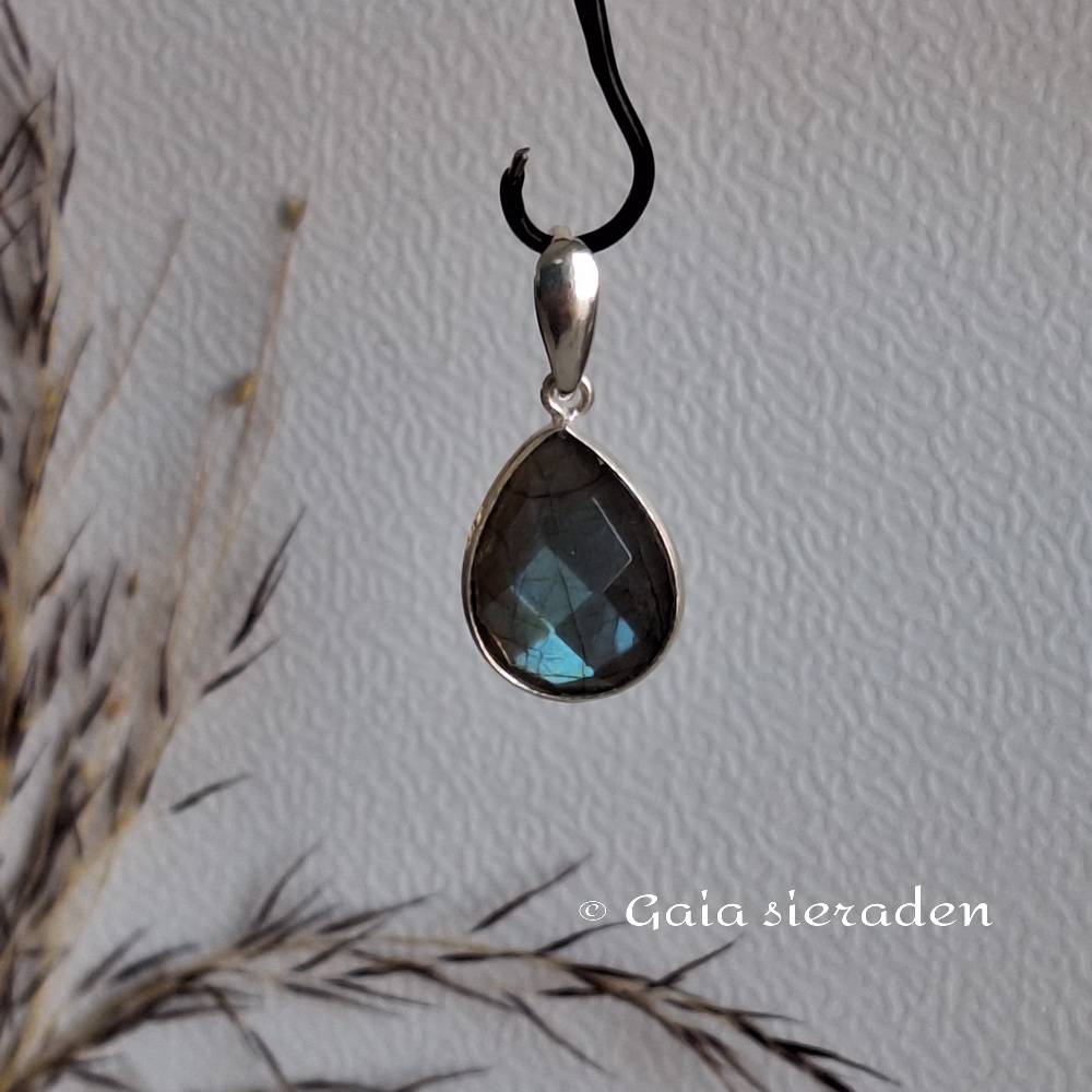 Labradoriet hanger briolette druppel