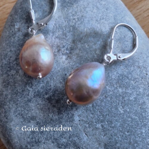 Parel oorbellen barok