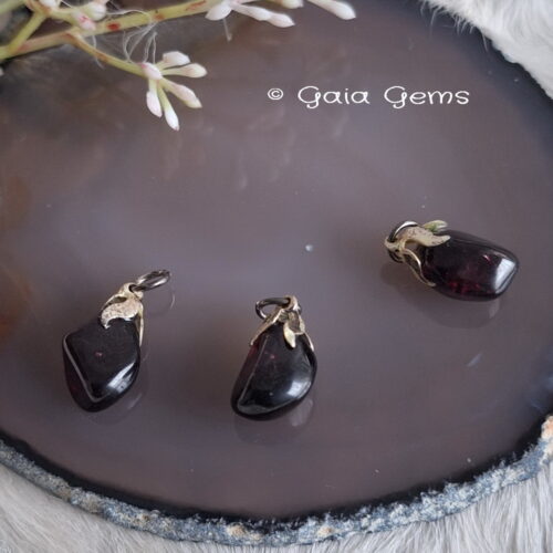 Edelsteen hangertje Granaat