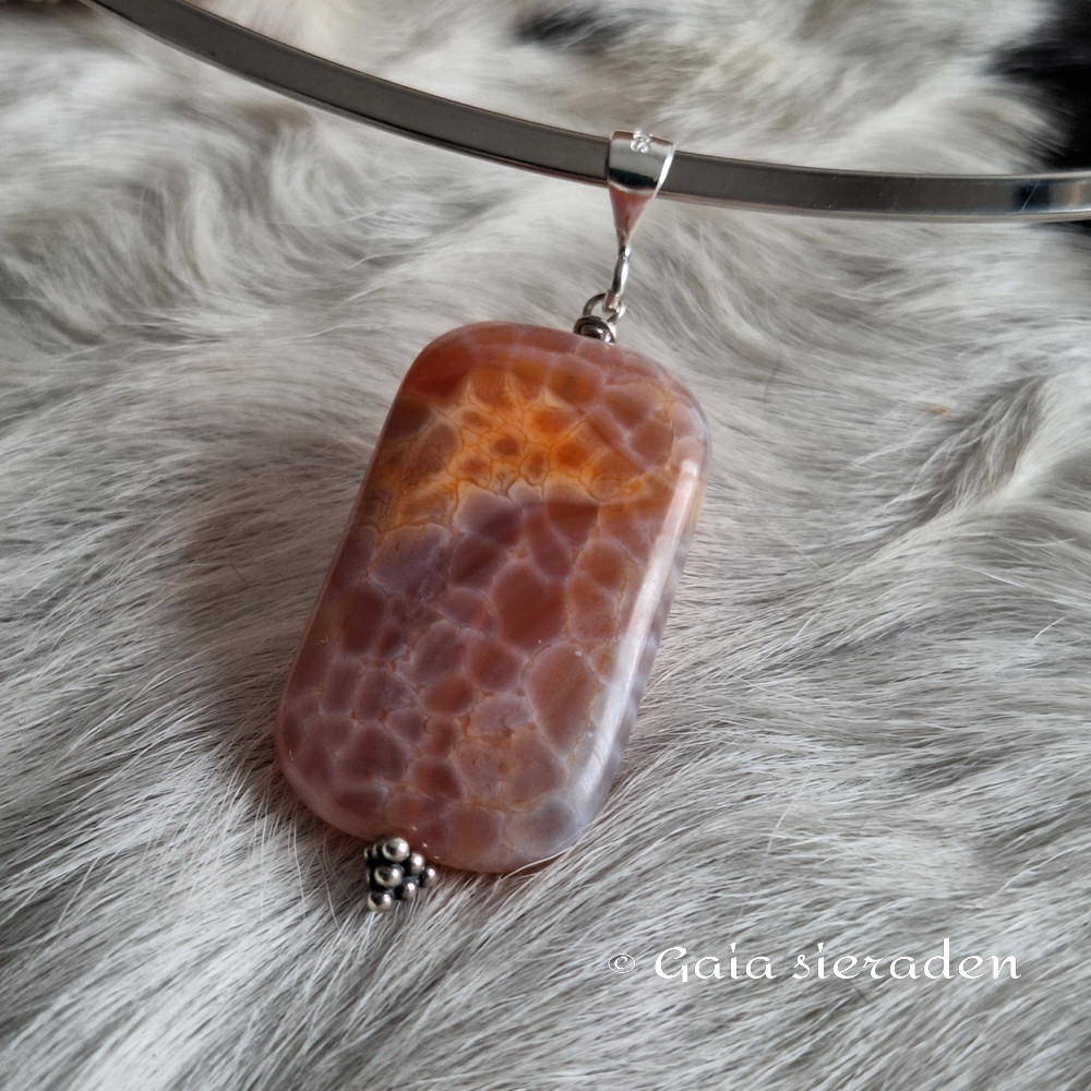 Agaat hanger slangenhuid