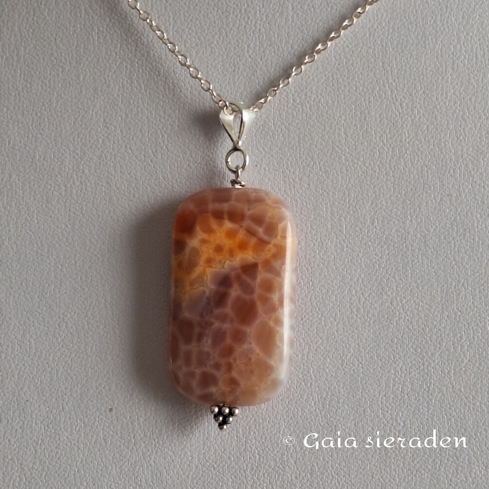 Agaat hanger slangenhuid