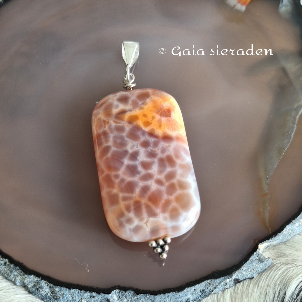 Agaat hanger slangenhuid