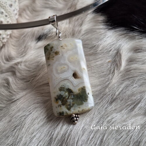 Agaat hanger mos chalcedoon