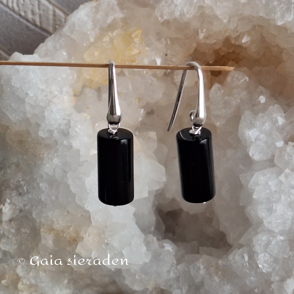 Onyx staaf oorbellen