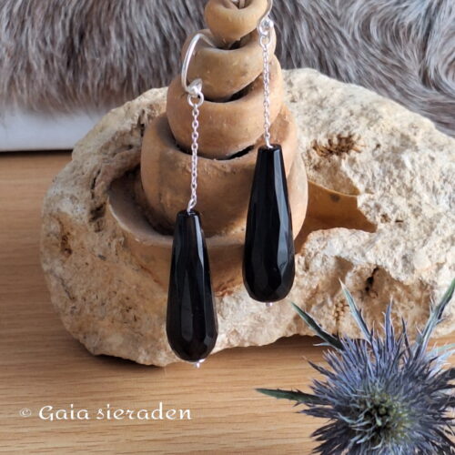 Onyx oorbellen druppel halflang
