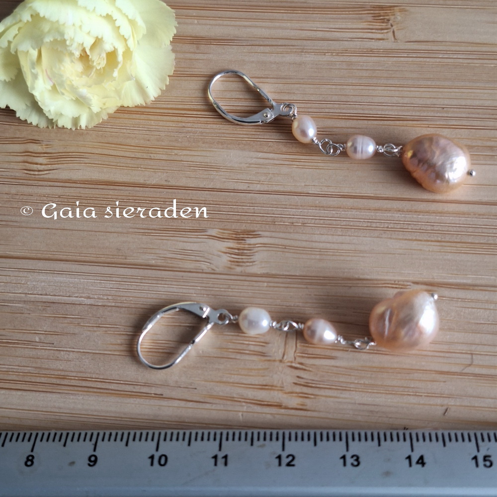 Oorbellen Parel geketteld brisuur