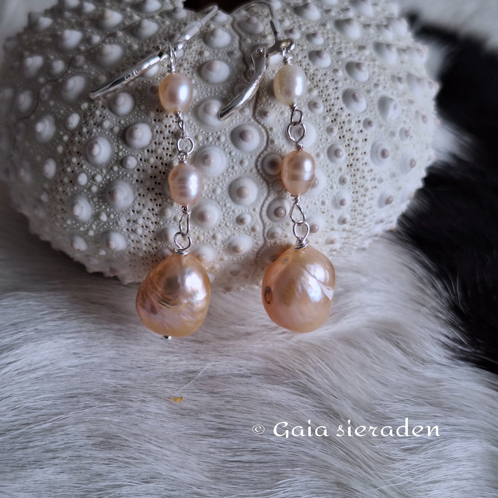 Oorbellen Parel geketteld brisuur