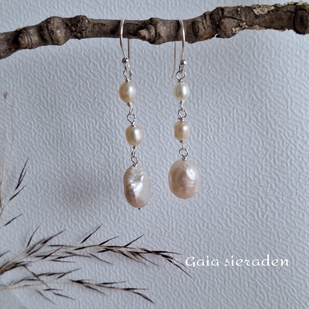 Oorbellen Parel geketteld