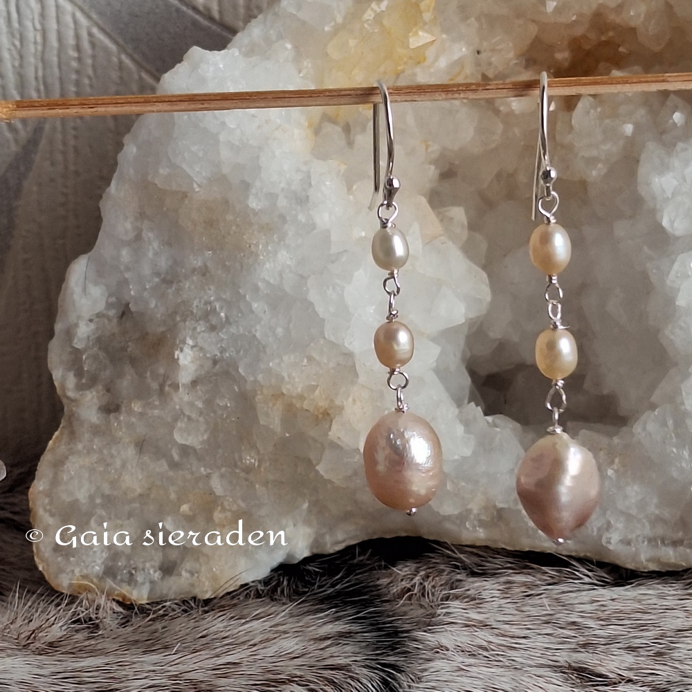 Oorbellen Parel geketteld