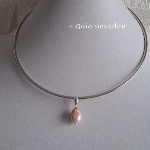 Zilveren parelhanger barok