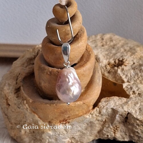 Zilveren parelhanger barok