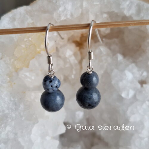 Oorbellen blauwe Koraal popje