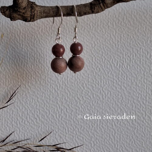 Rhodoniet oorbellen popje