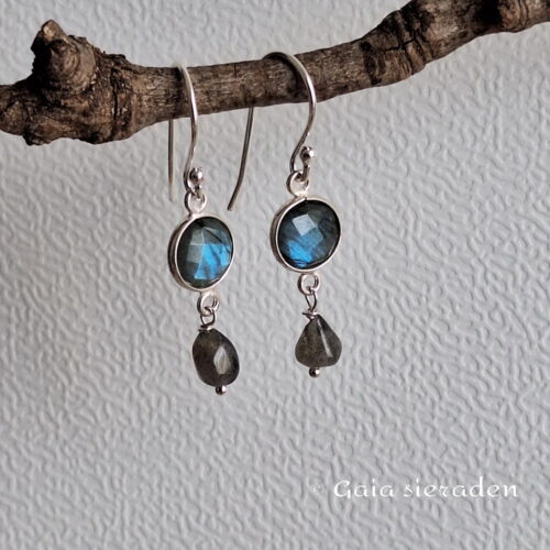 Oorbellen Labradoriet en drupje