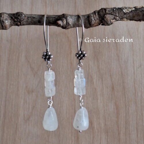 Maansteen zilveren oorbellen Diana