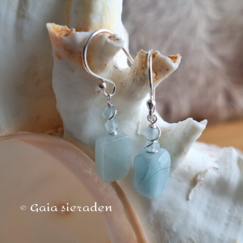 Aquamarijn oorbellen balkje