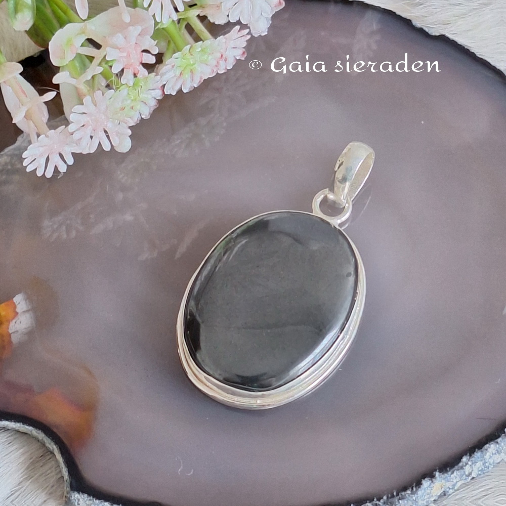 Shungiet zilveren hanger ovaal L