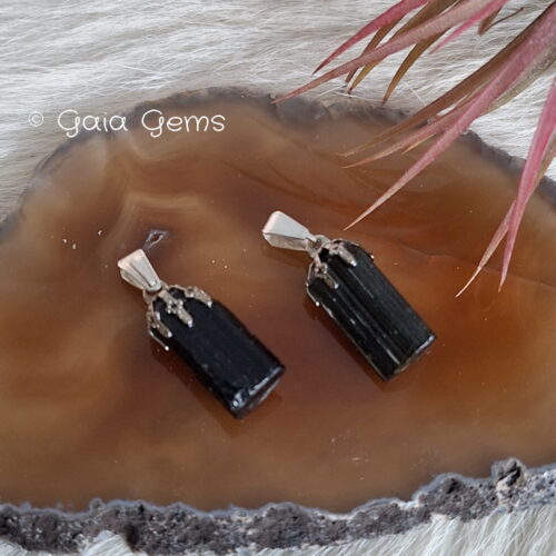 Toermalijn edelsteen hangertje groen