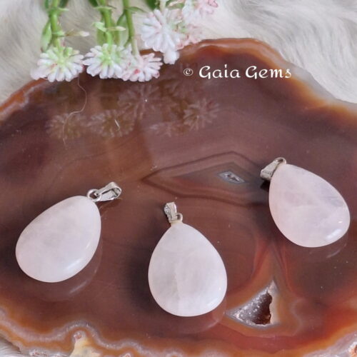 Rozekwarts edelsteen hangertje