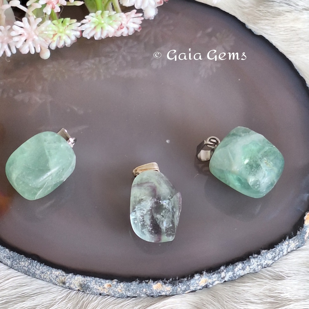 Fluoriet edelsteen hangertje