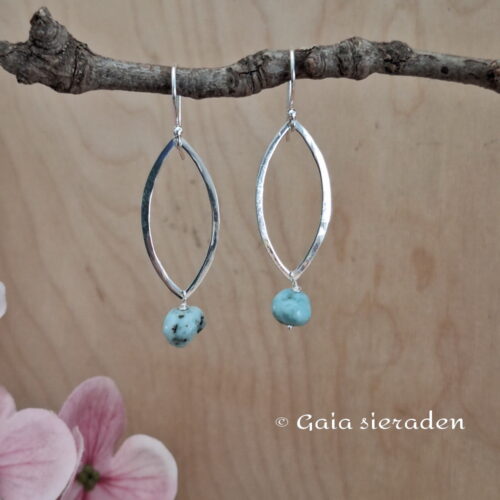 Larimar oorbellen Ovaal