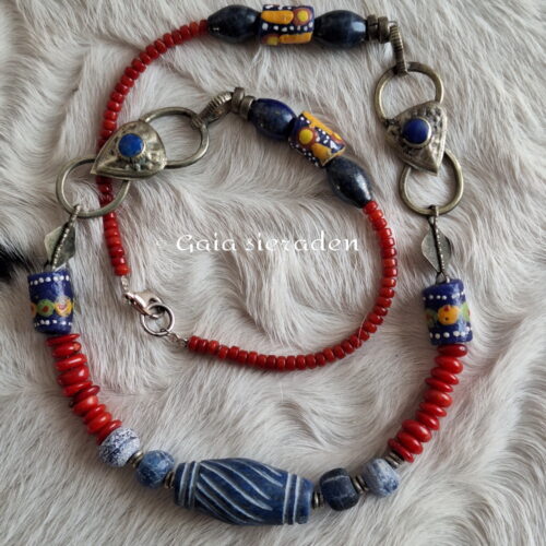 Persia etnische ketting Lapis en Koraal