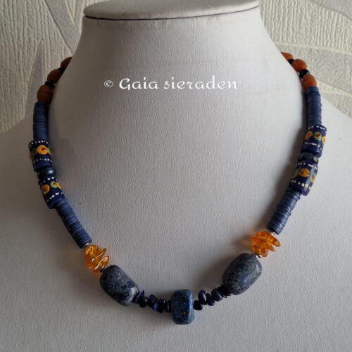 Etnische ketting Ndoto Lapis en Barnsteen