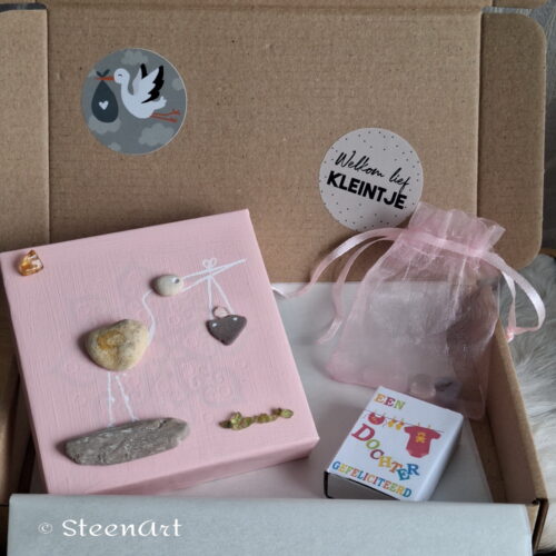 BK5 Brievenbuskadoo Baby roze 1